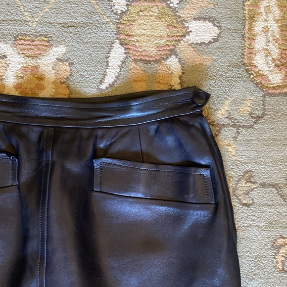 Saint Laurent genuine black leather mid length skirt. Vintage - Picture 9 of 11